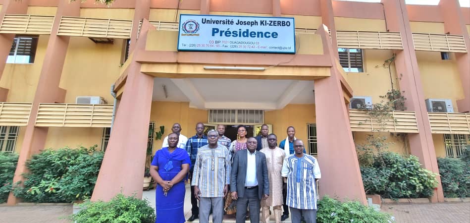 Président de l'Université Joseph KI-ZERBO (Pr Jean-François KOBIANÉ) accompagné de ses collaborateurs