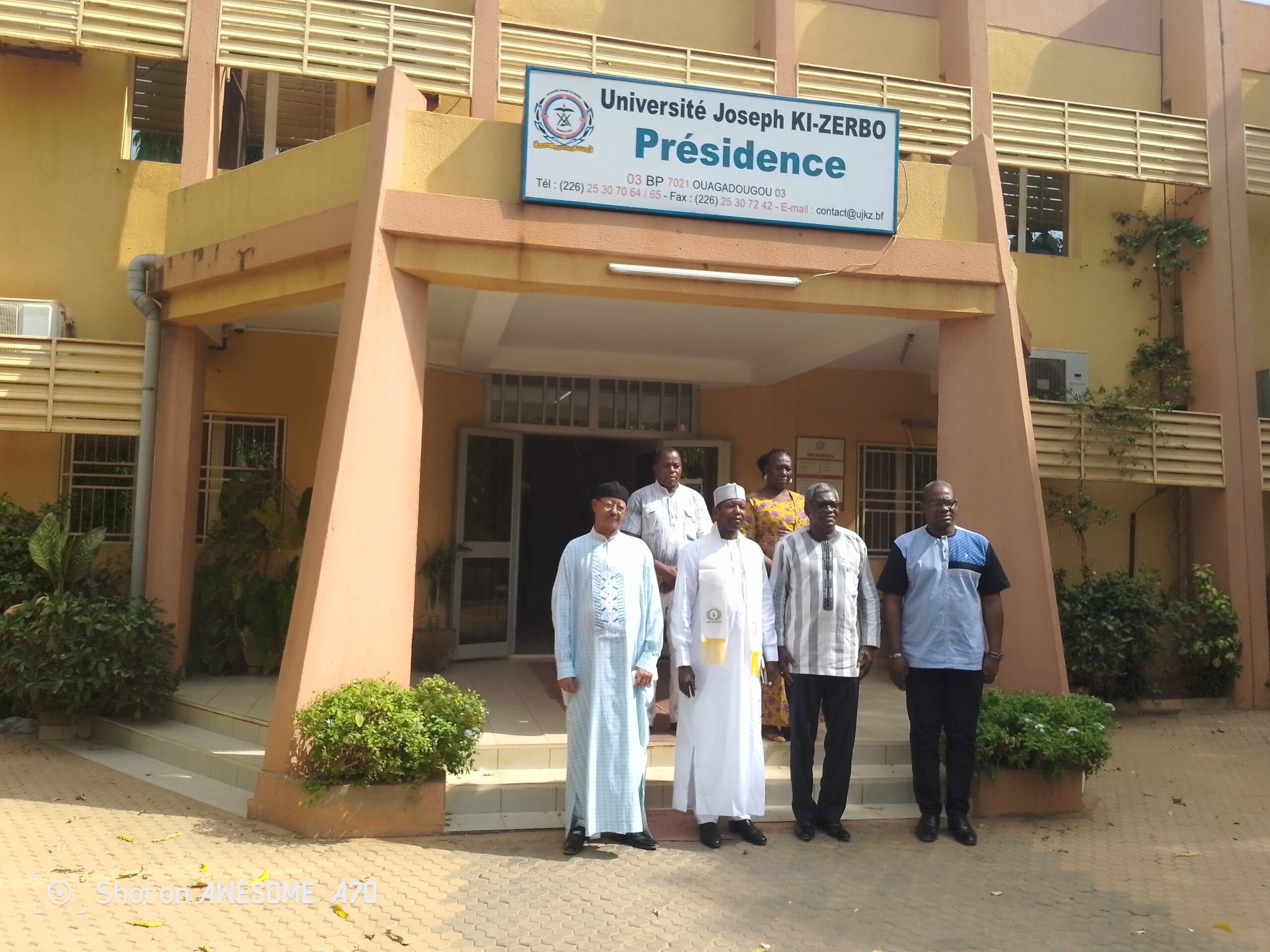 PRESIDENCE/ UJKZ :  SEM l’Ambassadeur du Tchad en visite  chez le Pr KOBIANE