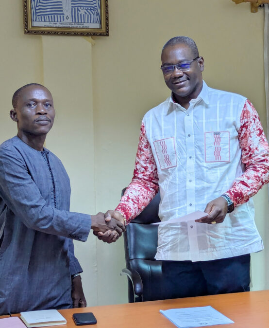 Passation de charges à la DRED : Pr Gabin KORBEOGO passe le témoin au Dr Moustapha SAWADOGO