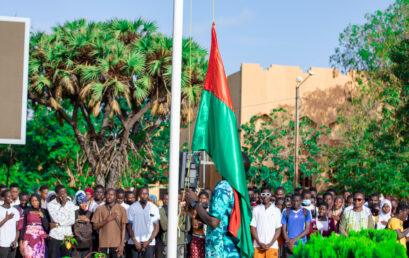 Montée des couleurs à l’Université Joseph KI-ZERBO : Une cérémonie marquée par l’exécution de l’hymne national en langue mooré